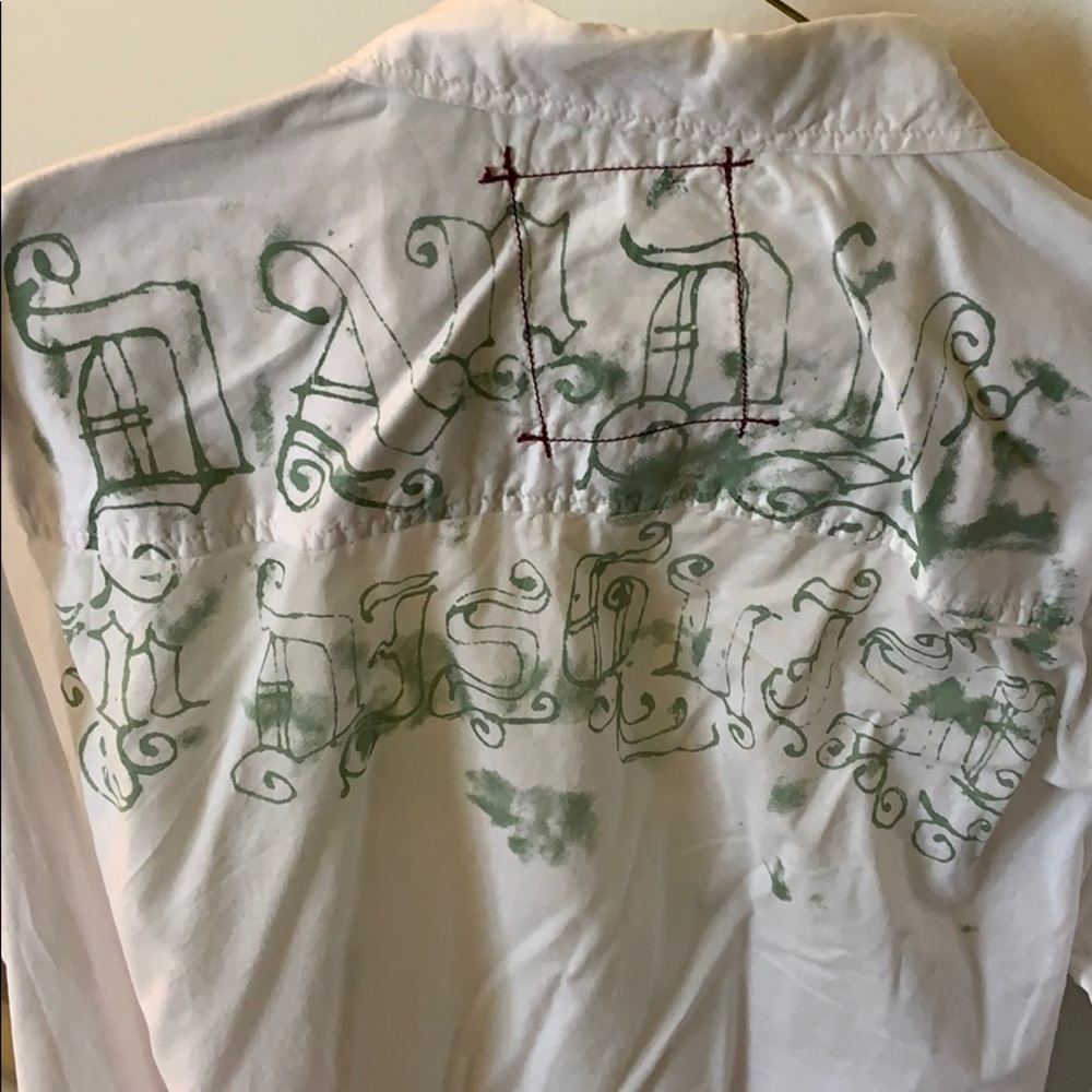 Unique pattern shirt - Picture 2 of 3